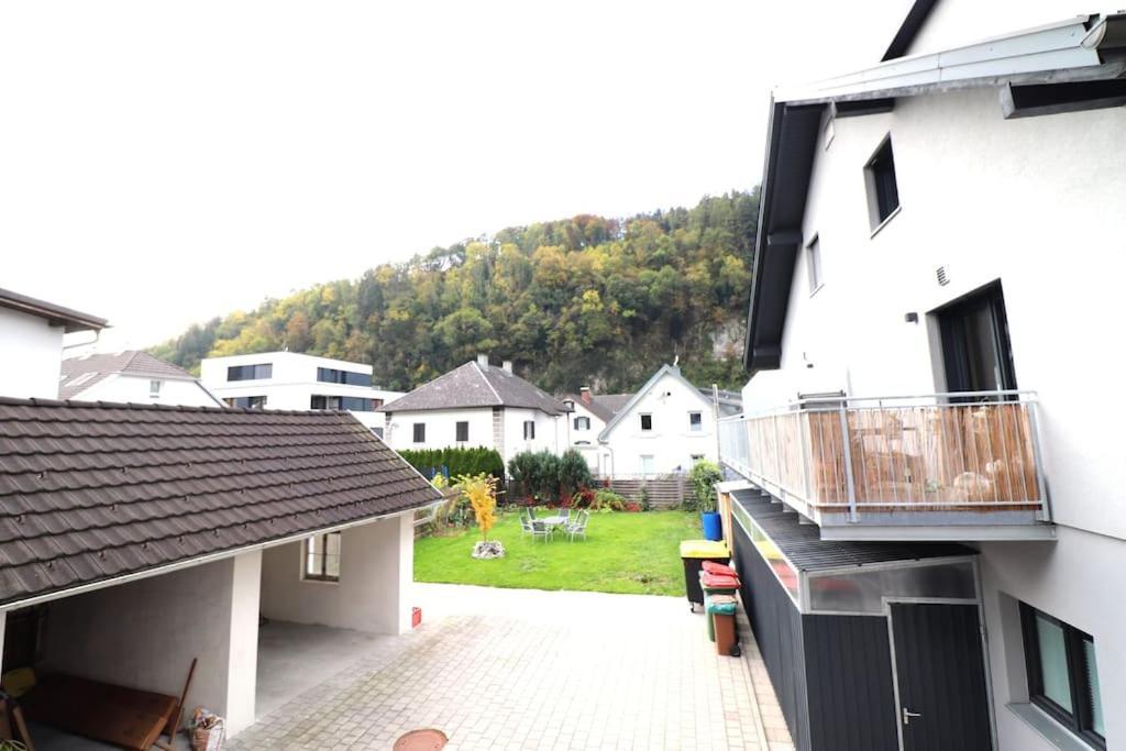 Schickes Zimmer Mit Top-Ausstattung In Idealer Lage Feldkirch Exterior foto